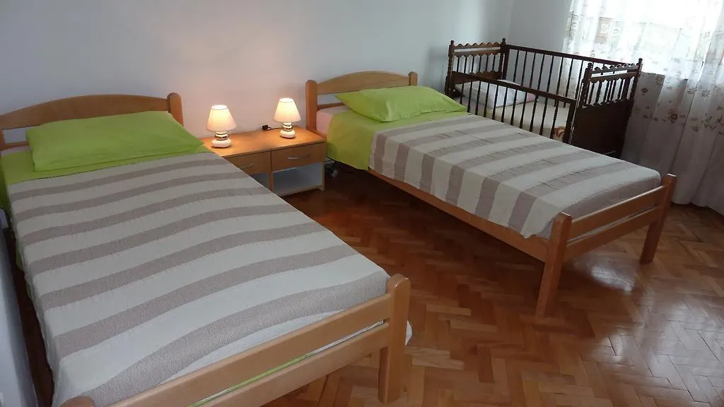 Apartment Rose Pula 0*,  Croatia