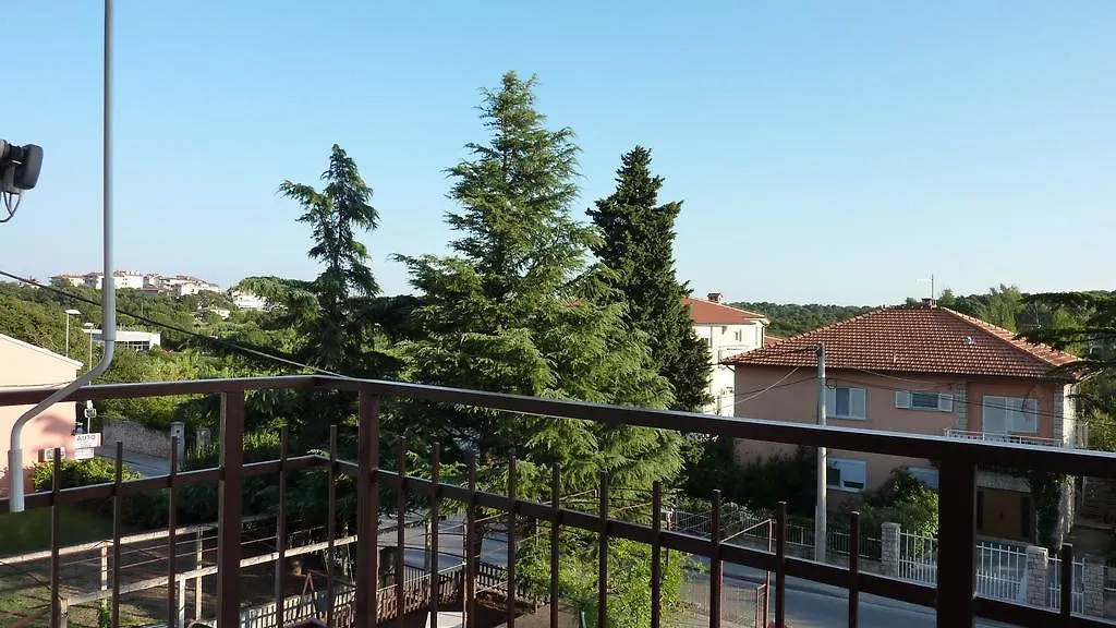 Apartment Rose Pula